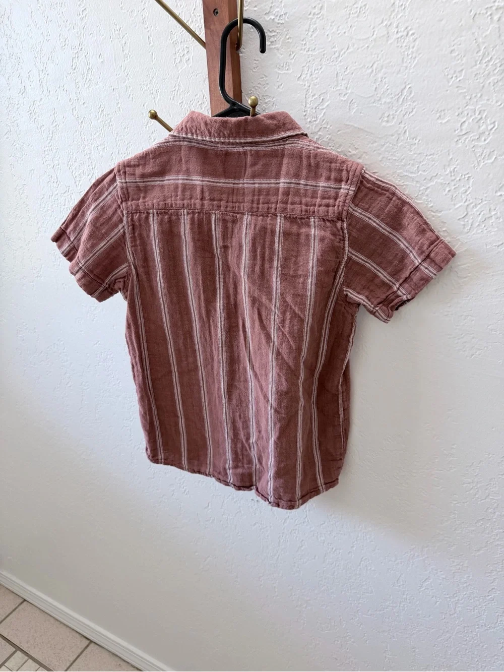 RSQ Kids Short-Sleeve Button-Up in Dusty Rose Stripe